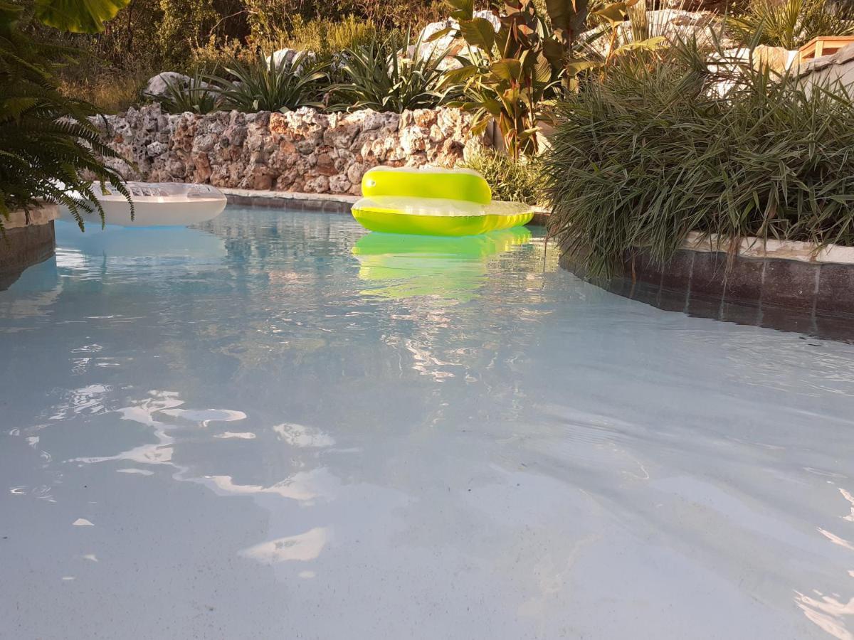Relax Tiny Villas 40 Meters Of The Beach Zrnovo Екстер'єр фото