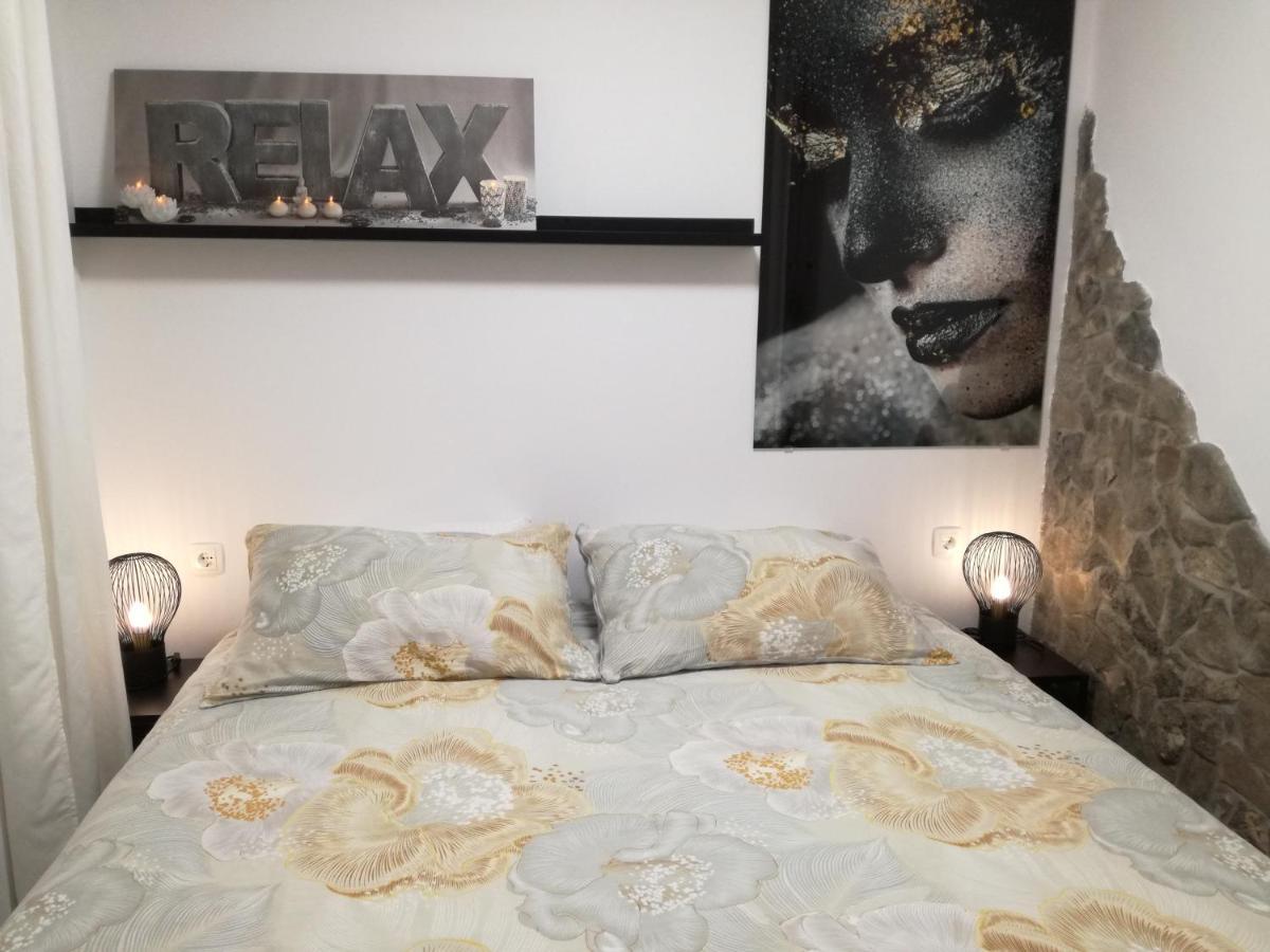 Relax Tiny Villas 40 Meters Of The Beach Zrnovo Екстер'єр фото