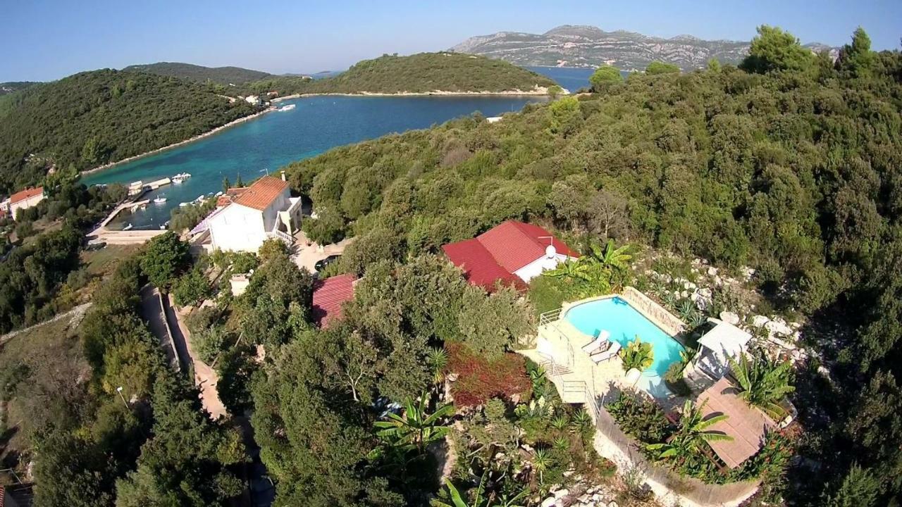 Relax Tiny Villas 40 Meters Of The Beach Zrnovo Екстер'єр фото