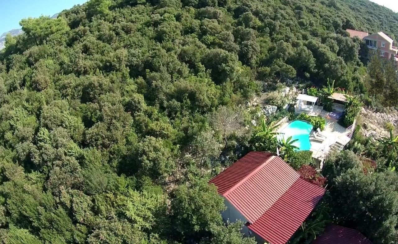 Relax Tiny Villas 40 Meters Of The Beach Zrnovo Екстер'єр фото